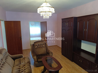 Sympatický 3,5 izbový byt - Sereď - 18