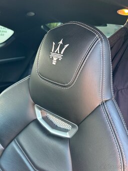 Maserati GranTurismo 4.7 V8 Sport Pininfarina - 18