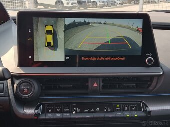 Toyota Prius 2.0 Plug-in Hybrid e-CVT za 34.990 € s DPH - 18