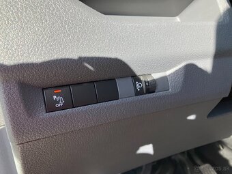 Peugeot Expert 2.0 BHDi L2H1 90kW Premium M6, 5d - 18