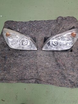 Opel Astra H Caravan šedá 177/GAL díly karoserie - 18