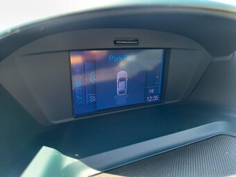 Ford Grand C-Max 1.6 TDCi - 18