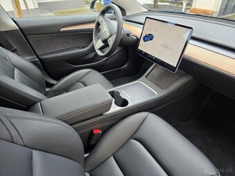 Tesla Model 3 Long Range 366kw, Mesačne: 419€ - 18