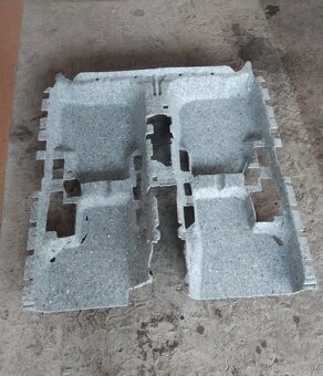 rozpredám interiér Superb 2 - 18