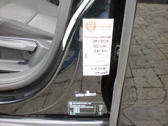 VOLKSWAGEN VW Golf  7 1,6 TDi,81kW,M5 r.2015 - 18