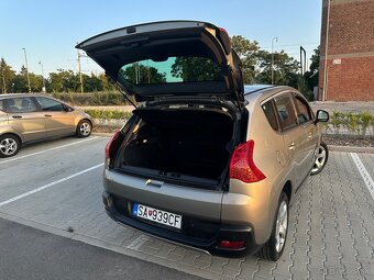 Peugeot 3008 1.6 HDi, 2010 - 18