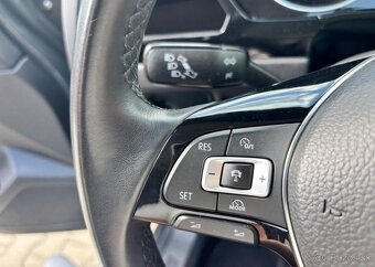 Volkswagen Touran 1.4TSI 110KW,SOUND,WEBASTO,PAN benzín - 18