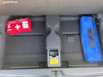 Renault Mégane Scenic 1.9dCi/96 kW 1.Maj. r.v.2006 - 18