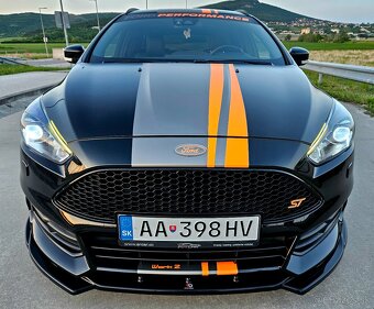 FORD FOCUS 2.0 ST eco boost / Maxton optik / Max vybava - 18