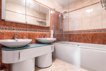 BABONY TRE I Priestranný 7-izbový dom v tichej lokalite Kram - 18