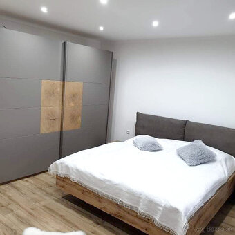 Predaj luxusného rodinného domu v obci Jesenské okr. Rim.Sob - 18