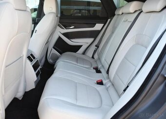 Jaguar F-Pace D200 AWD R-DYNAMIC ZÁRUKA PANO 150 kw - 18