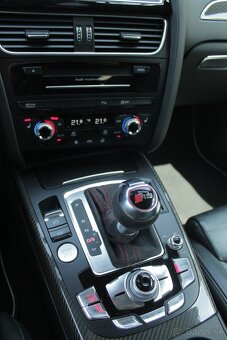 Audi RS4 Avant (B8) 4.2 FSI, 331kW, A7 - 18