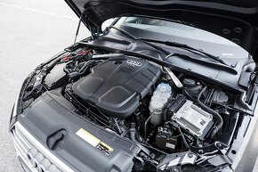 Audi A4 Avant 2.0TDI 190k S-line Quattro S-tronic 03/2017 - 18