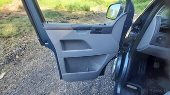 Volkswagen T5 Caravelle 2,5 TDI - 96kw Comfortline - 18