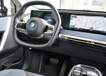 BMW iX xDrive40 326k 240 kw - 18