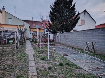 Dom so srdcom v centre mesta - 18