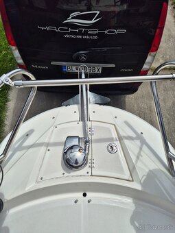 Predám Motorový čln Galia 630 sundeck s Honda BF200 - 18