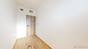 TOP CENA - skolaudované 4 izbové rodinné domy Lehnice - 18