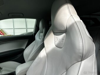 Audi RS5 V8 4.2 FSI quattro S-tronic - 18