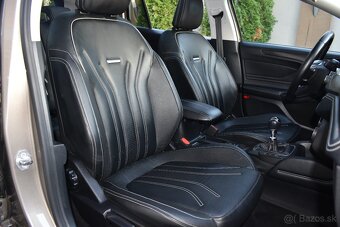 Ford Focus 2.0 TDCi VIGNALE-MAX. VÝBAVA / - 18