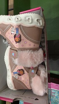 Nenosene nove topanočky pre dievcatko - 18