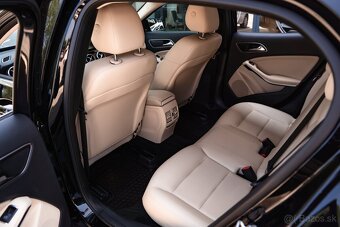 Mercedes-Benz GLA 200d 4Matic / Off-Road Paket - 18