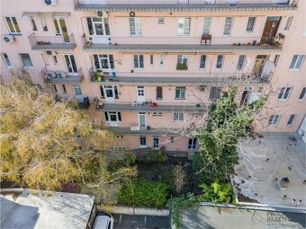 NA PREDAJ veľkometrážny 2iz.byt s dušou Starého mesta pri Dv - 18