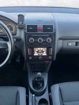 PREDAM VOLKSWAGEN TOURAN 2.0TDi 103kW dovoz DE - 18