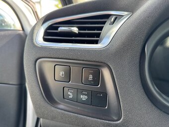 Citroen C4 1.6HDI 84kw - 18