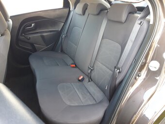 Kia Rio - 18