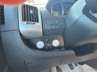 Burstner BI 7282 ELEGANCE 3.0 JTD, M6 - 18