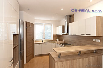 Predaj 4izb RD 183m2 pozemok 464m2 výstavba 2015 čiatč. Zari - 18