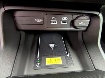 HONDA CIVIC 2.0 e:HEV SPORT - 18