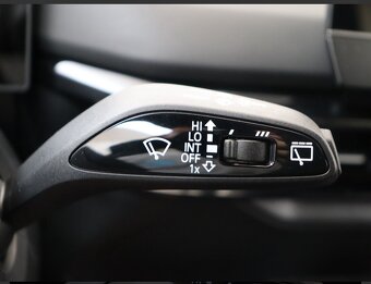 MG 4 LUXURY 64kwh - NOVÉ - MAX VÝBAVA - 18