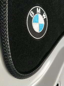 Predám tapacir zadnej kapoty na BMW Z3 - 18