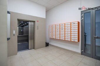 2i byt, BA – Ruž,RUŽINOVSKÁ - moderný,zariadený, KLÍMA - 18