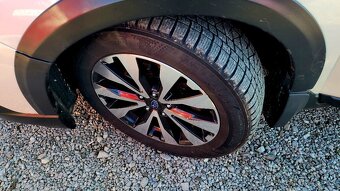 Subaru Legacy Outback 2,0 D 110 kW A/T 4x4 - 18