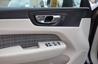 Volvo XC60 T4 Momentum Pro 8A/T - 18