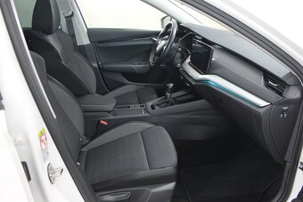 Škoda Octavia Combi 2.0 TDI - 18
