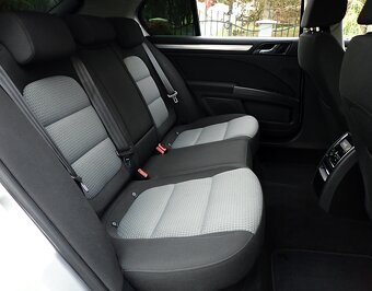 ŠKODA SUPERB sedan 1.8TSI-137tis km-118kw-MANUAL-XENON-NAVI- - 18