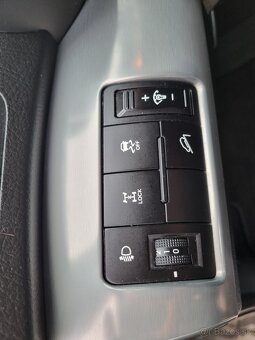 KIA SORENTO 2,2CRDi 4x4 - 18