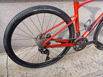 Ponúkam na predaj gravel Giant Revolt 1  28" - 18