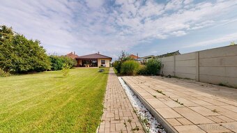 Na predaj priestranný rodinný dom v Slovenskej Novej Vsi - 18