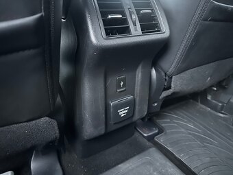 Mitsubishi Outlander 2.4 PHEV 4x4 - 18