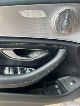 Predám Mercedes Benz E220d 4 Matic,r.v. 2017 - 18