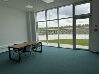 Prenájom nového priestoru 470m² s tepelnými čerpadlami v mes - 18