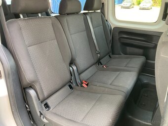 VOLKSWAGEN CADDY MAXI 2,0TDi 7míst NOVÉ ROZOVODY - 18