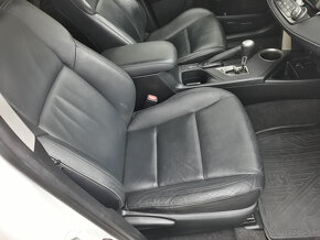 TOYOTA RAV4 2,2 D-CAT 4x4 - 18