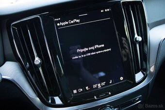 Volvo V60 B4 Inscription 2.0 benzín HEV 145 kW, 2022 - 18